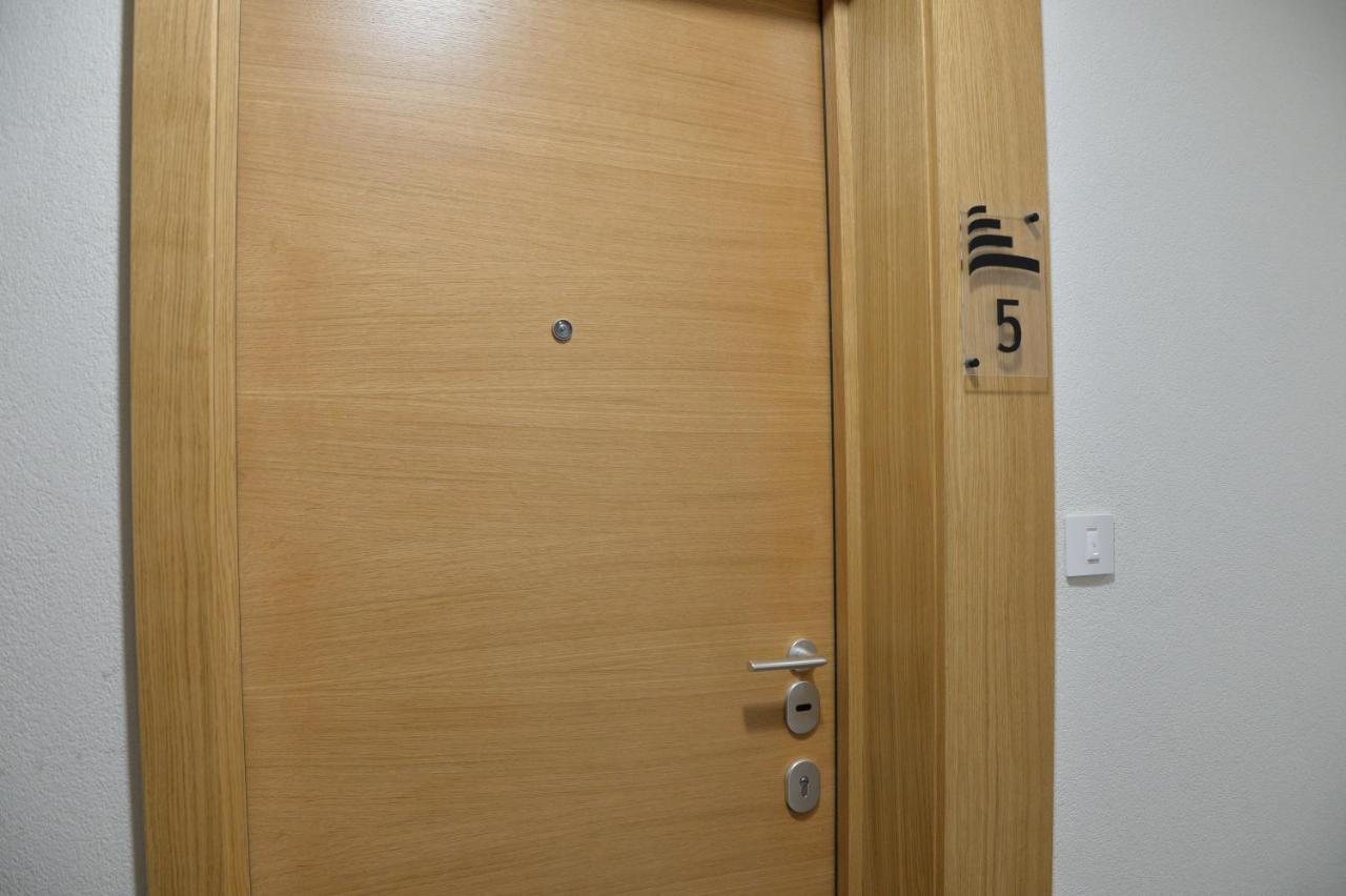 Pupin Palata Business Apartman B5 Novi Sad Ngoại thất bức ảnh